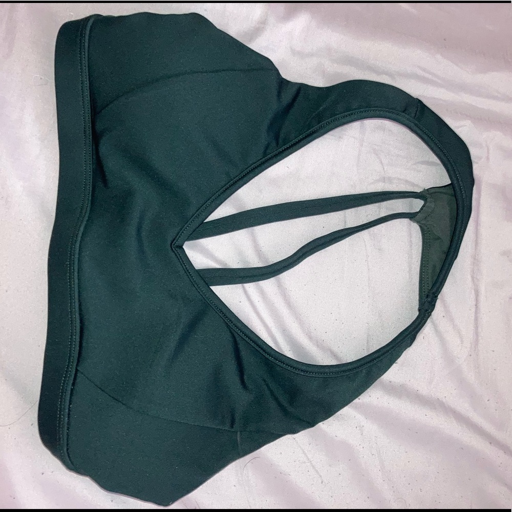 Sports bra